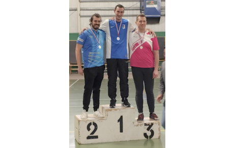 Arnaud Champion départemental de tir à l'arc